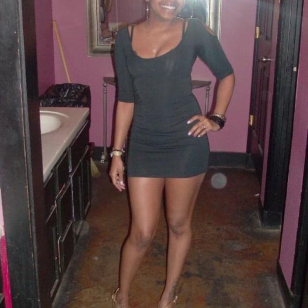 Black shoulder cutout dress